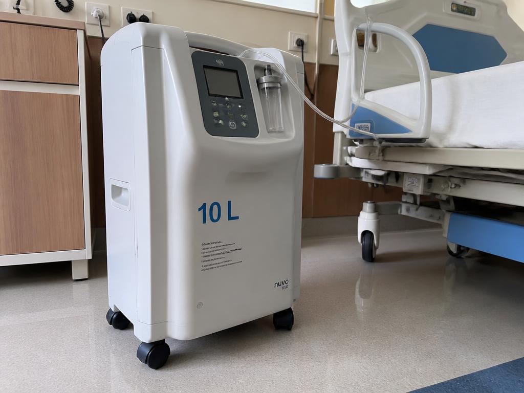 10L Oxygen Concentrator (LIFE PLUS, MEDITECH) – Oxygen Concentrators available at Khattri Surgicals, Kanpur
